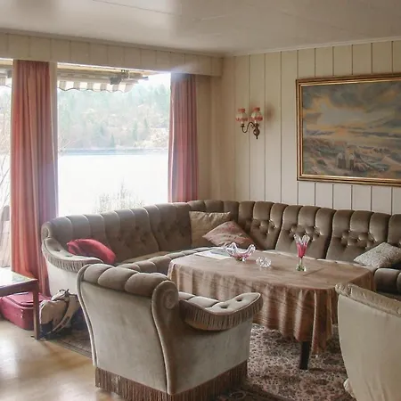 2 Bedroom Beautiful In