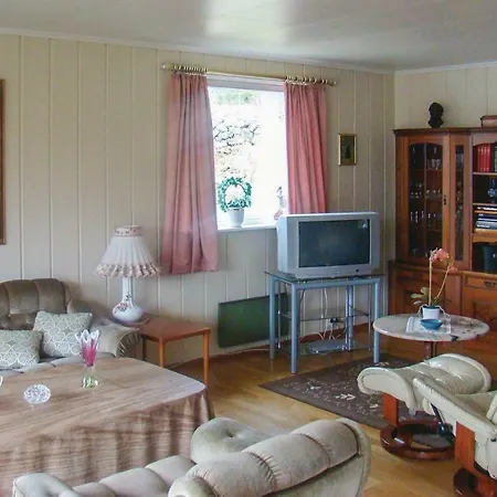 2 Bedroom Beautiful In *